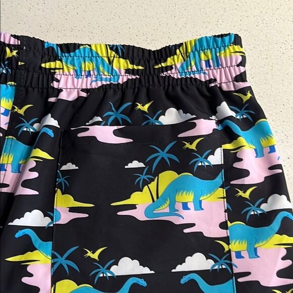 NWT Cabana by Crown & Ivy Black Shorts with Colorful Dinosaur Design Mens L - Picture 6 of 11